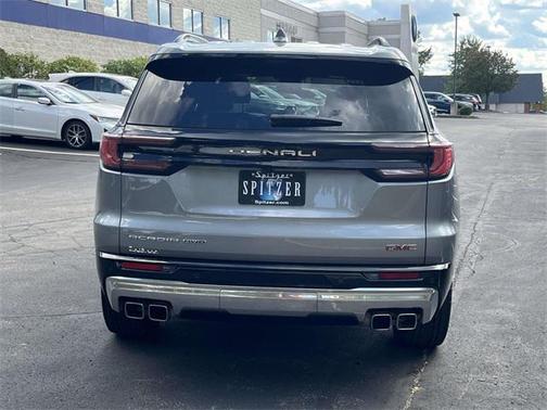 2024 GMC Acadia Denali