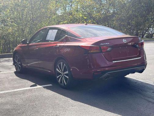 2020 Nissan Altima SR FWD