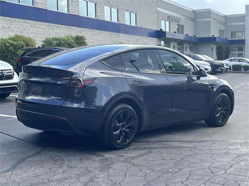 2025 Tesla Model Y Long Range Dual Motor All-Wheel Drive