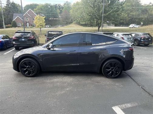 2025 Tesla Model Y Long Range Dual Motor All-Wheel Drive