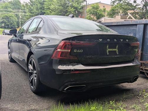 2019 Volvo S60 T5 R-Design