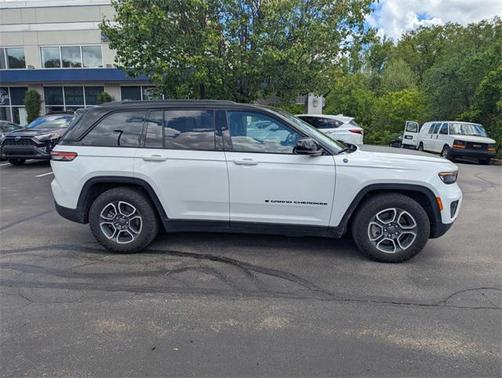 2023 Jeep Grand Cherokee 4xe Trailhawk