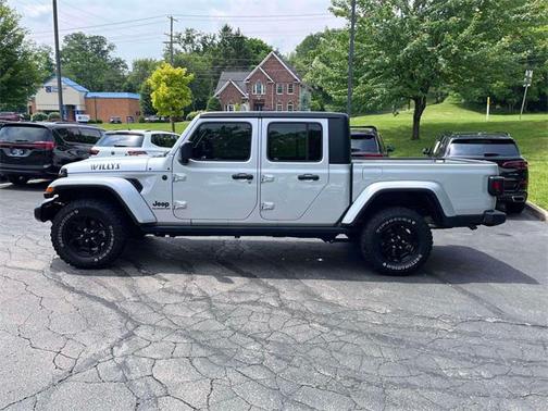 2022 Jeep Gladiator Willys 4x4