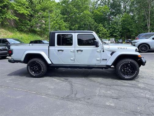 2022 Jeep Gladiator Willys 4x4