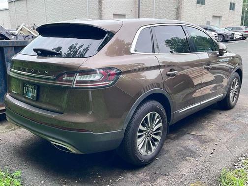 2022 Lincoln Nautilus Reserve