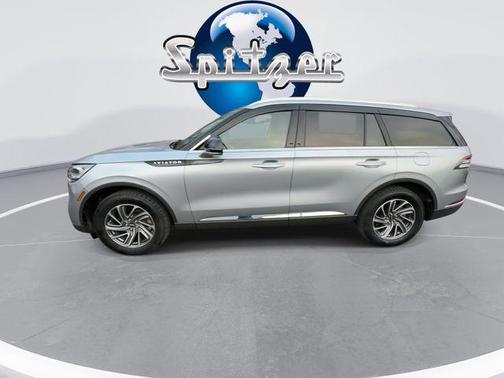 2023 Lincoln Aviator Standard AWD