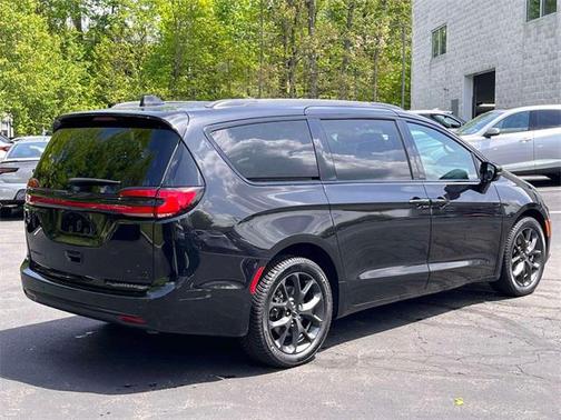 2022 Chrysler Pacifica Limited