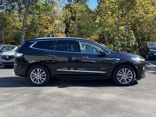 2024 Buick Enclave Avenir AWD