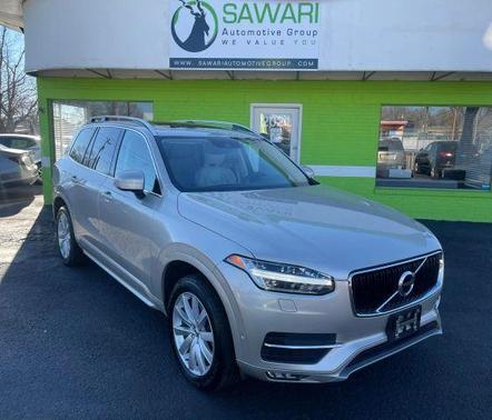 2016 Volvo XC90 T6 Momentum