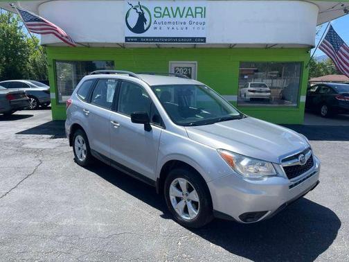 Ice Silver Metallic 2015 Subaru Forester 2.5i