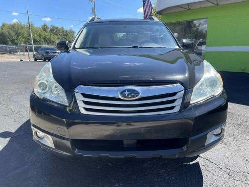 2010 Subaru Outback 2.5i Premium