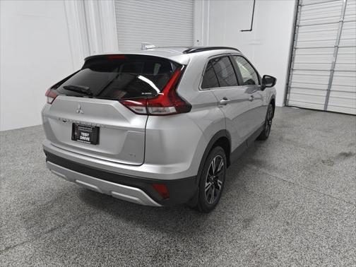2025 Mitsubishi Eclipse Cross SE