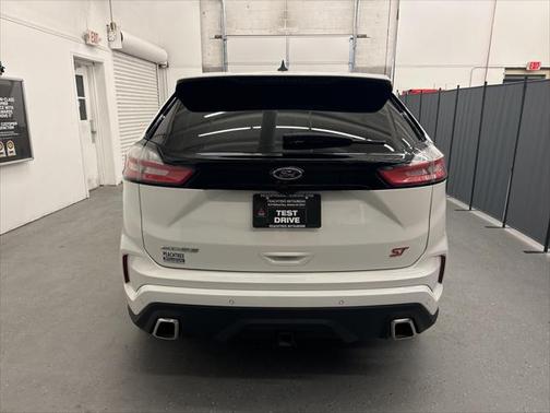 2020 Ford Edge ST