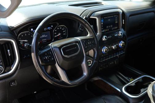 White Frost Tricoat 2019 GMC Sierra 1500 Denali