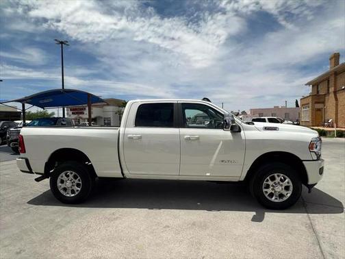 2023 RAM 2500 Laramie Crew Cab 4x4 6'4' Box