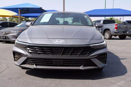 2025 Hyundai ELANTRA SEL