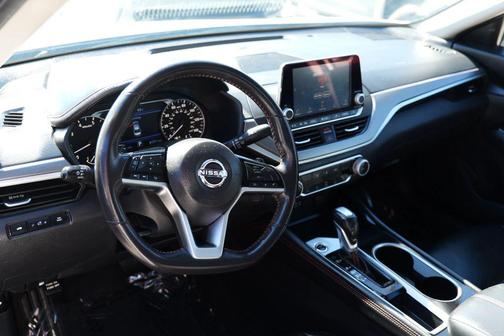 2024 Nissan Altima SR FWD