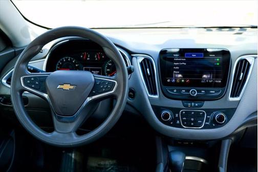2021 Chevrolet Malibu FWD LT