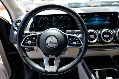 Black 2021 Mercedes-Benz GLB 250 4MATIC