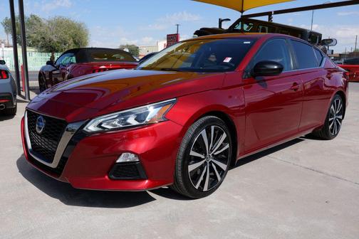 2020 Nissan Altima SR FWD