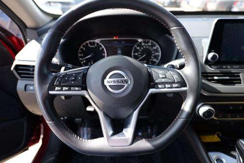 2020 Nissan Altima SR FWD