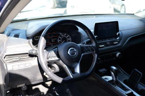 2021 Nissan Altima SR FWD