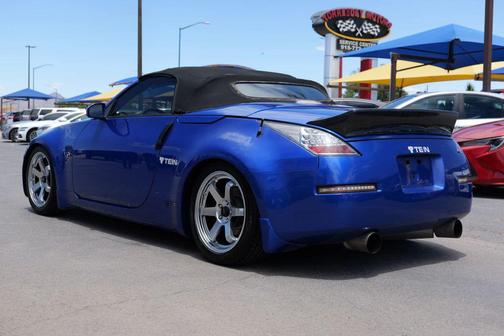 Daytona Blue Clearcoat Metallic 2005 Nissan 350Z Touring