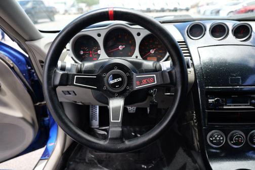 Daytona Blue Clearcoat Metallic 2005 Nissan 350Z Touring