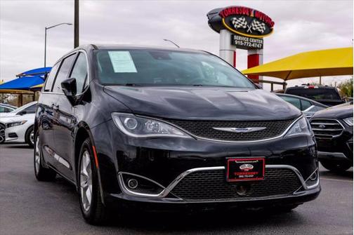 2020 Chrysler Pacifica Touring