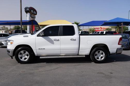 Bright White Clearcoat 2019 RAM 1500 Big Horn