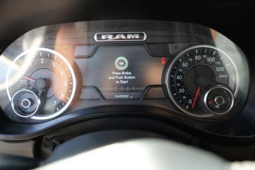 Bright White Clearcoat 2019 RAM 1500 Big Horn