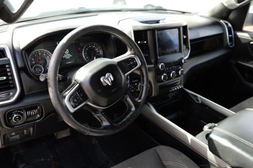 Bright White Clearcoat 2019 RAM 1500 Big Horn