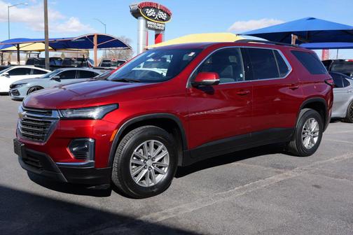 2023 Chevrolet Traverse LT Cloth