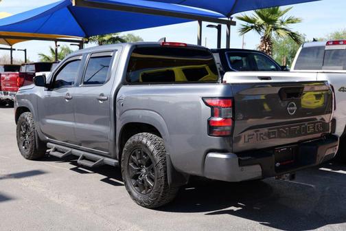 Gun Metallic 2023 Nissan Frontier SV