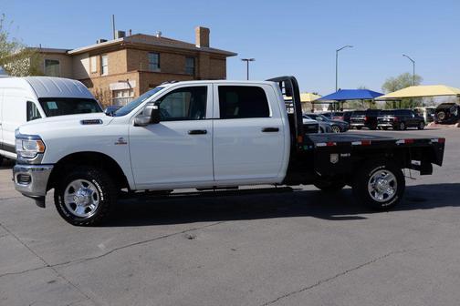 2024 RAM 2500 Tradesman Crew Cab 4x4 8' Box