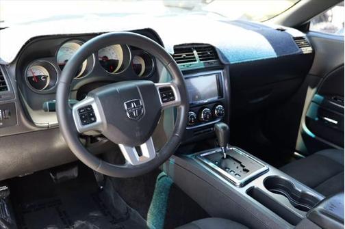 2014 Dodge Challenger SXT