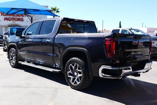 2022 GMC Sierra 1500 SLT