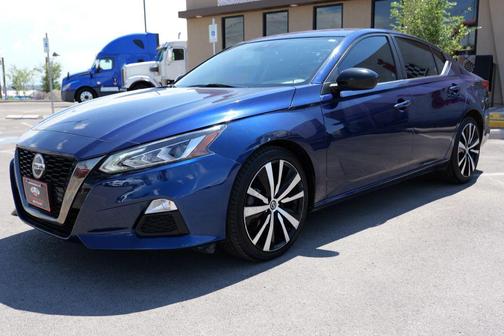 2021 Nissan Altima SR FWD