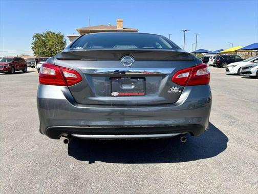 2016 Nissan Altima 2.5 SR