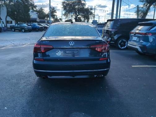 2019 Volkswagen Passat 2.0T SE R-Line