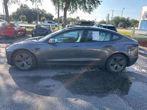 2022 Tesla Model 3 Base