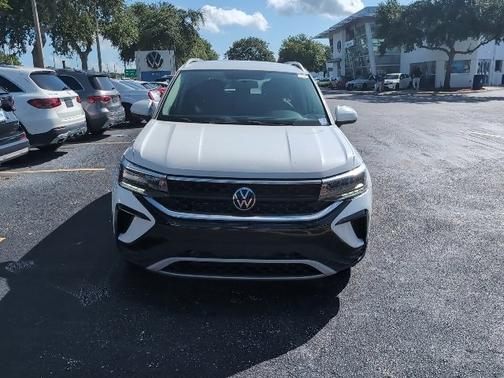 2022 Volkswagen Taos SE