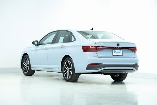 2025 Volkswagen Jetta Sport
