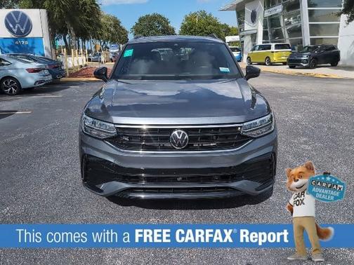 2023 Volkswagen Tiguan SE R-Line Black