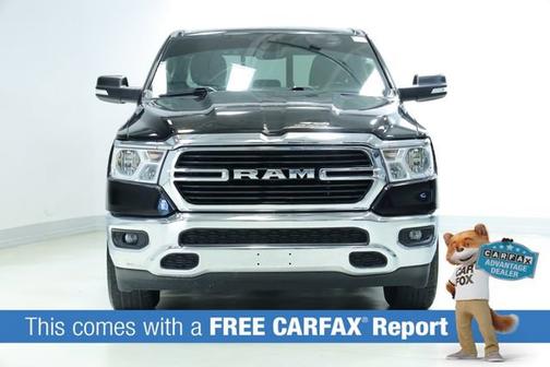 Diamond Black Crystal Pearlcoat 2021 RAM 1500 Big Horn