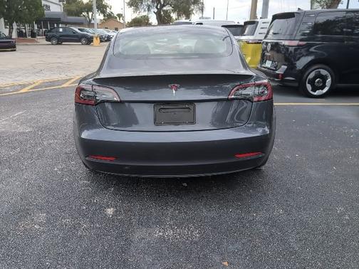 2022 Tesla Model 3 Base