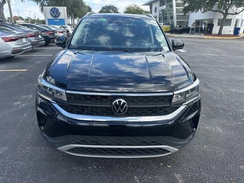 2022 Volkswagen Taos SE