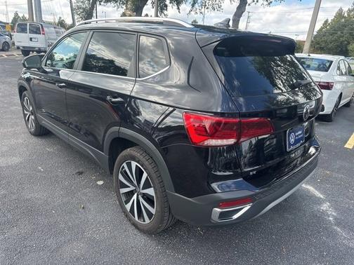 2022 Volkswagen Taos SE