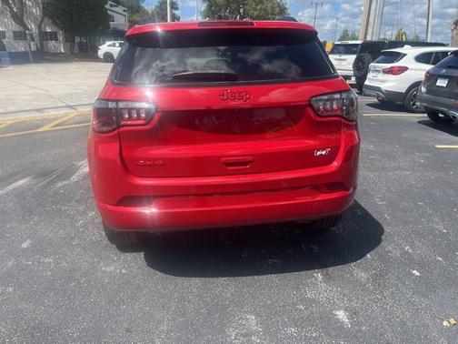 2023 Jeep Compass (RED) Edition
