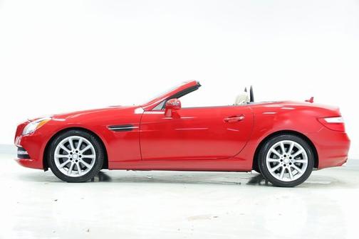 2016 Mercedes-Benz SLK-Class SLK300